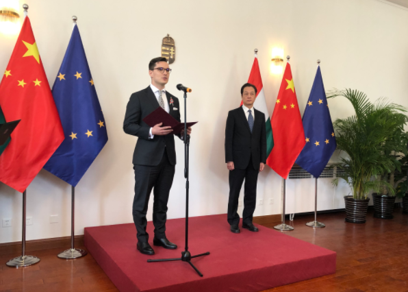 立陶宛队失利！匈牙利男篮一举晋级八强